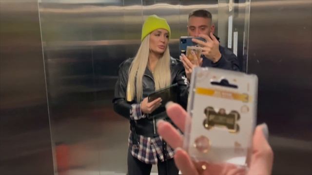 У НАС 8 МЕСЯЦЕВ! ПОДАРИЛ АЙФОН 13 | Vicky life смотреть онлайн