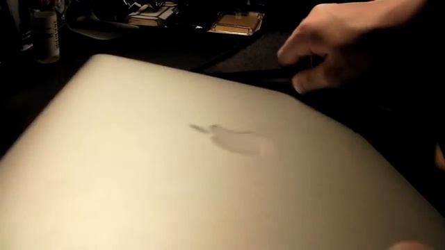 Unboxing and Review: Incase Neoprene Sleeve For Macbook Air 11 Inch смотреть онлайн