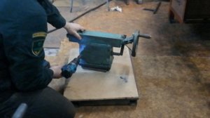 Самодельная задняя бабка токарного станка .