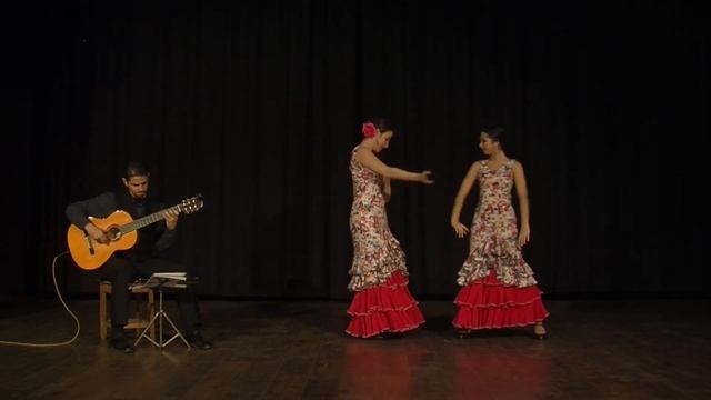 Sevillanas - Flamenco dancing in Barcelona смотреть онлайн
