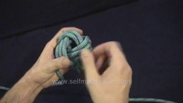 Monkey's Fist - How to Tie it and Practical Applications