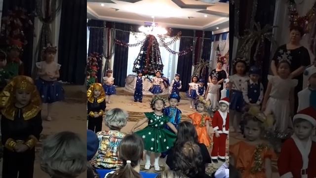Новый год /здравствуй ёлка #новыйгод #2020 #садик #детскисад смотреть онлайн