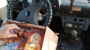 ПЕРВАЯ ПОСЫЛКА -  ПЕРВАЯ РАСПАКОВКА VHS КАССЕТ.