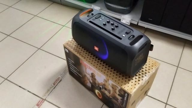 JBL PartyBox On-The-Go обзор смотреть онлайн