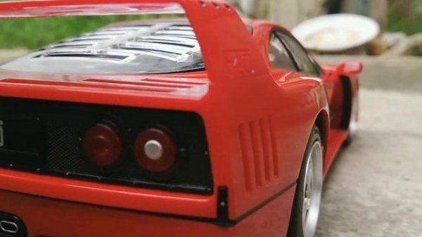 RASTAR 1/14 FERRARI F40