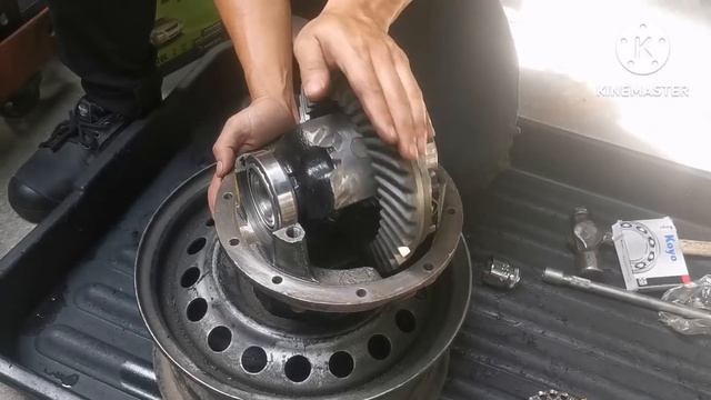 How to repair differential gear toyota hiace l replace pinion bearing, ring & pinion setup смотреть онлайн