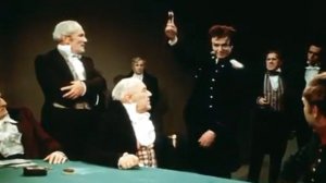 Что наша жизнь   игра - ZURAB   ANDJAPARIDZE (za   kadrom , ozvuhivaet)