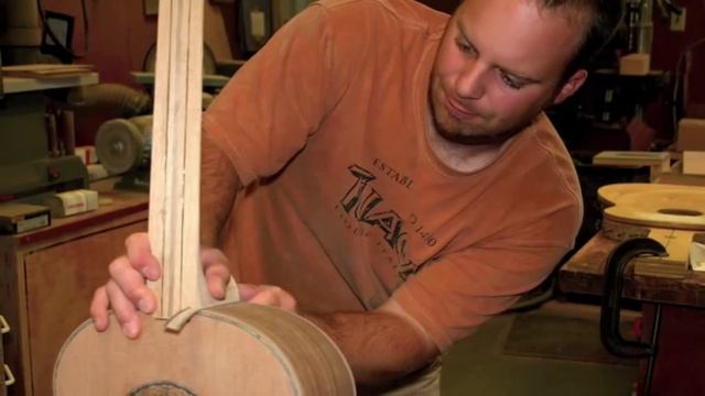 Siskiyou Line by LJ Booth on a Petros Tunnel 13 Guitar смотреть онлайн