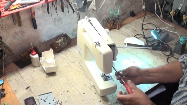 Два подарка..... Один подлежит восстановлению.....BROTHER LS 2125 Часть №1. смотреть онлайн