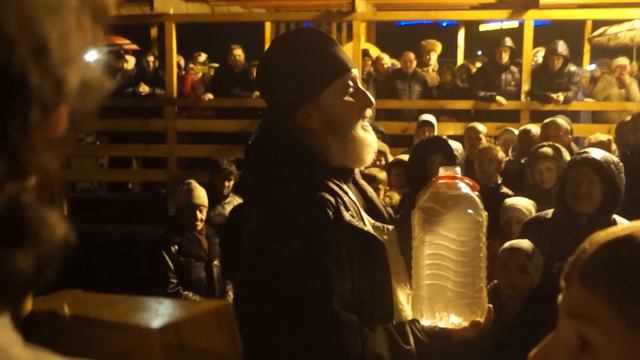 Освящение воды. Крещенские купания в Анапе. смотреть онлайн