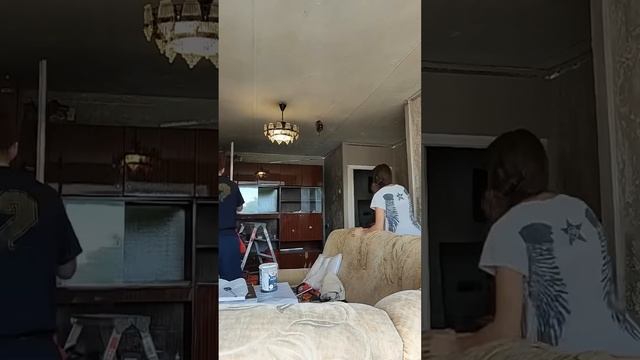 Как устанавливают натяжные потолки! #лёкадом #натяжныепотолки смотреть онлайн