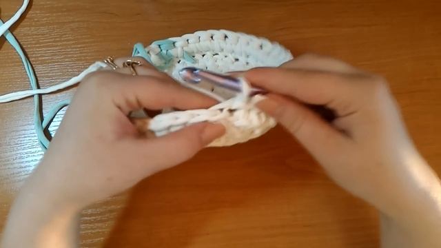 Вязание крючком.Корзинка. смотреть онлайн