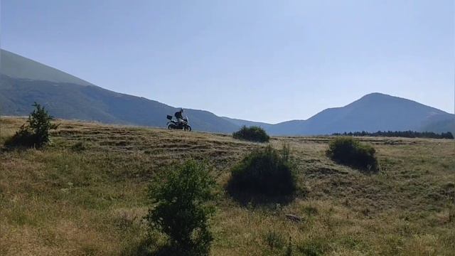 Voge 300 DS Olympus, Mountain Of God's, Versus 650