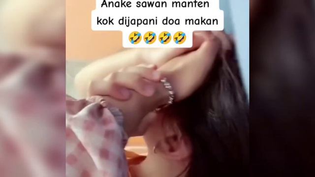 DAT VILLA GAGAL HONEYMOON LAGI MALAM INI..MAKTUM & BONG IKUT BOBOK DI KAMAR смотреть онлайн