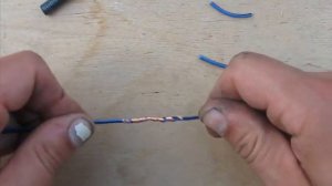 Как правильно соединить два провода на автомобиле и мотоцикле