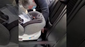 Установка направляющих Isofix
