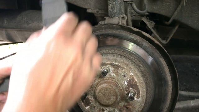 Kia sephia замена задних тормозных колодок, как заменить тормозные колодки на киа спектра, шума! смотреть онлайн