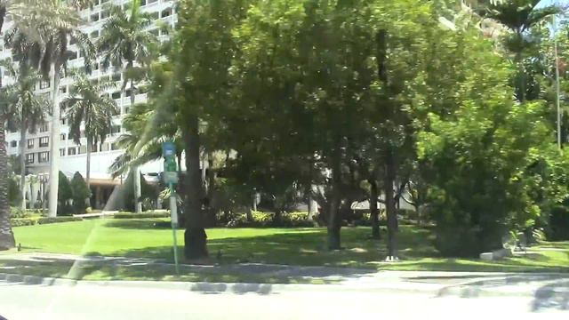 Молл Bal Harbour в Майами. Дома в которых живут Российские звёзды смотреть онлайн