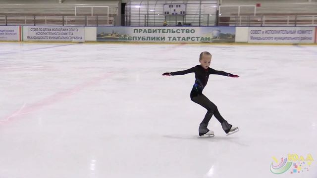 Эсмира Терегулова, 8 лет, Ижевск. Соревнования РТ, Мамадыш "Снежность" , 27 11 2021, 3 с.р. смотреть онлайн