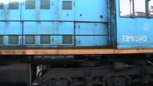 Тепловоз ТЭМ15-143 на пром. ветках ст. Лийва / TEM15-143 on Liiva branches смотреть онлайн