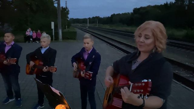 SIRDS UZ PERONA, SLAMPE 2020 смотреть онлайн