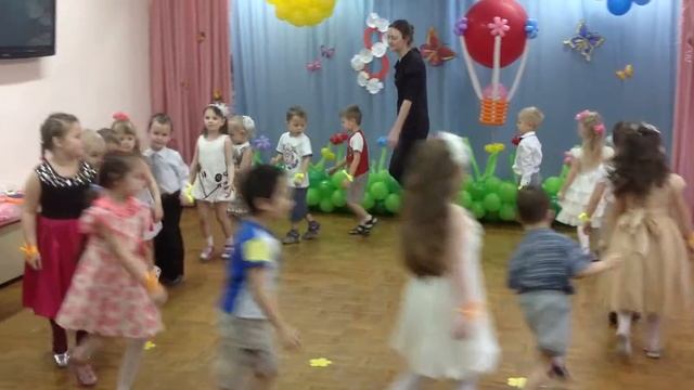 Митя в танце к 8 марта смотреть онлайн