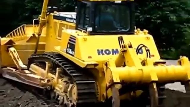 Аренда бульдозера KOMATSU смотреть онлайн