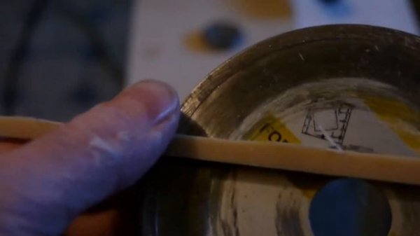 Резка винипласта абразивным и алмазным кругом. Glavmex.ru