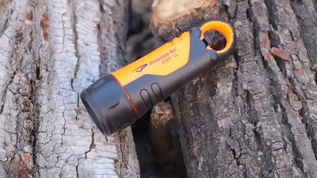 USA Made On The Cheap? Princeton Tec AMP 1L Flashlight смотреть онлайн