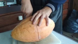 Тыква розовая банана через год хранения.