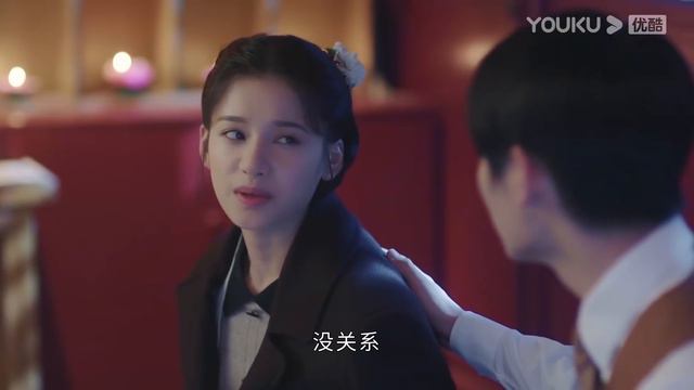 速看EP05|灰姑娘意外發現霸道司令一直在默默守護她，徹對他心動，在車窗上寫字對司令道晚安，雙向奔赴真的好甜蜜【一見傾心Fall In Love】 смотреть онлайн