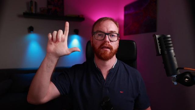 A webcam with a gimbal from Insta360? YES, PLEASE! смотреть онлайн