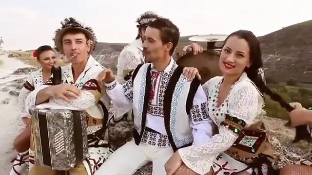 молдавская зажигательная ' Suna n toata Europa' смотреть онлайн