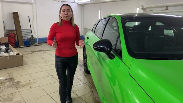 Kia К5 - оклейка кузова зелёной глянцевой плёнкой, полный антихром, покраска суппортов смотреть онлайн