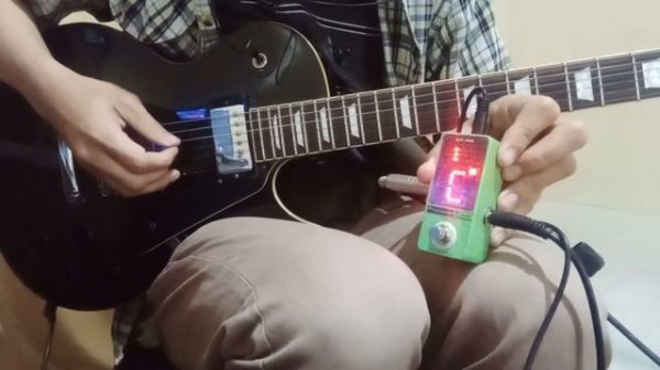 How to Tune Your Guitar using a Cuvave Precision Tuner