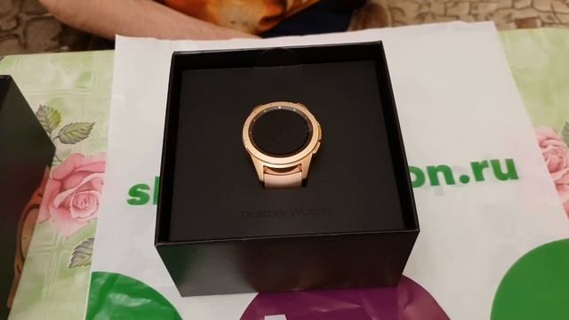Распаковка Samsung Galaxy Watch смотреть онлайн