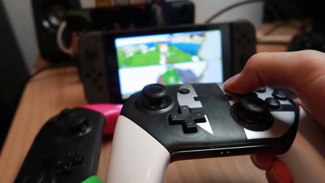 en MINECRAFT se pueden 2 jugadores con una Nintendo SWITCH ? y 4 también смотреть онлайн