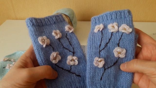Варежки с весенней вышивкой. смотреть онлайн