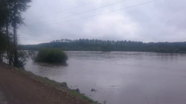 р.Иркут вышла из берегов 12.08.2016 смотреть онлайн
