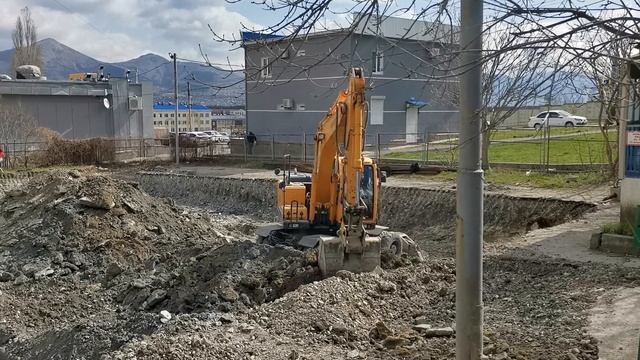 Работа ЭКСКАВАТОРА. смотреть онлайн