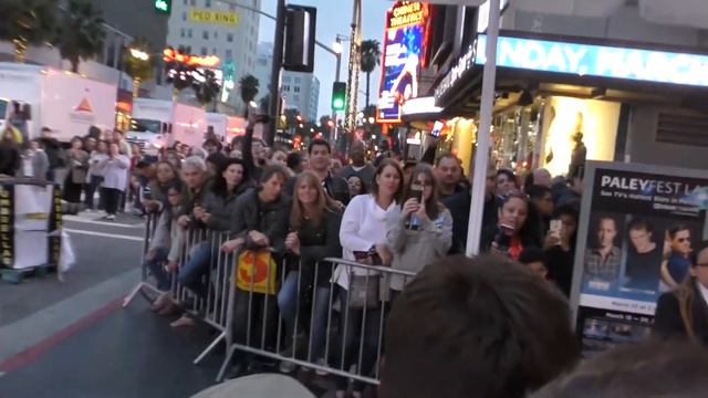 Jonathan Bennett talks about the racist crowes in Dumbo outside the Dumbo Premiere at Dolby Theatre смотреть онлайн