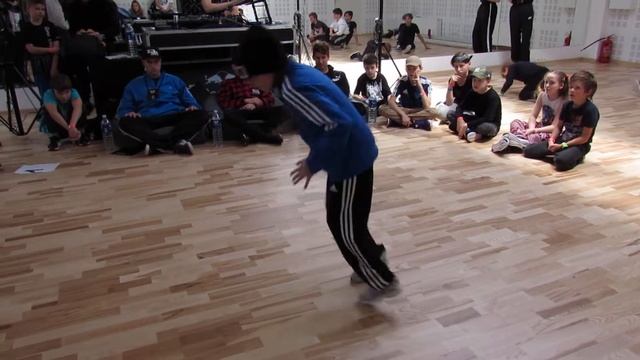 The Lord Of The Circle 2k18, Bgirl Elena Vs Bgirl Nika 1/8 Breaking Kids 1x1