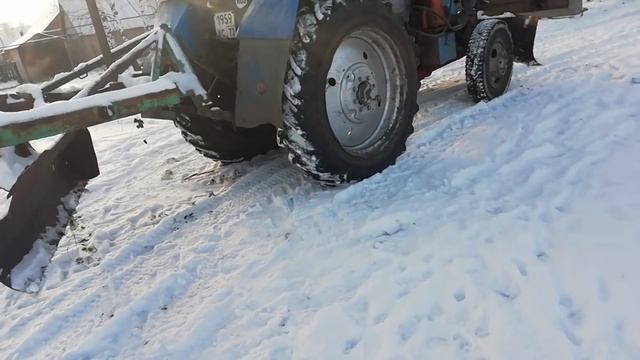 САМОДЕЛЬНАЯ СНЕГОУБОРОЧНАЯ ТЕХНИКА для ТРАКТОРА МТЗ 82 смотреть онлайн