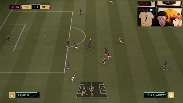 HE'S A GLITCH!! 😵 SHOULD YOU DO THE SBC?! 🤔 88 FLASHBACK EL SHAARAWY REVIEW! FIFA 21 Ultimate Team смотреть онлайн