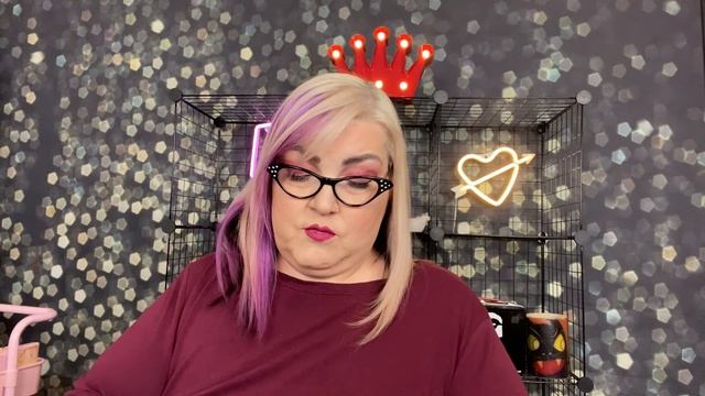 Glossy Box January 2021 Meh! смотреть онлайн