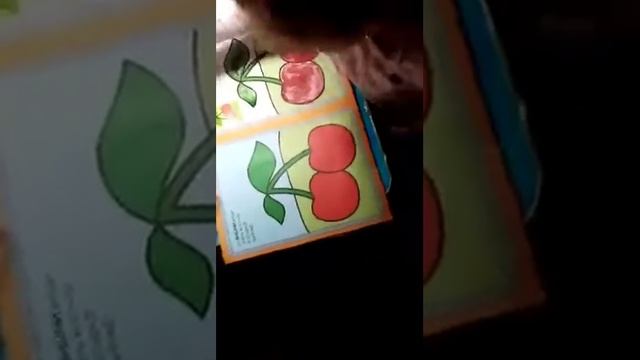 Даша учится писать и рисовать. смотреть онлайн
