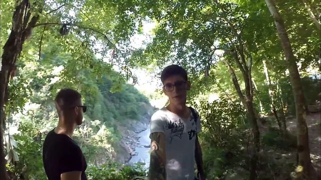 VLOG #2 - Партизанская Поляна. Ехали по реке, приехали в горы. смотреть онлайн