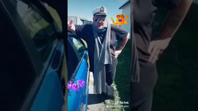 Кто лежит, тот не падает...😃😄😂 смотреть онлайн