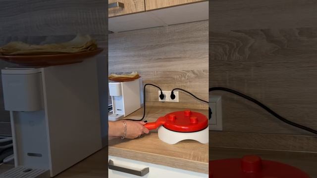 Распаковка электроблинницы Xiaomi Liven Fun Pancake Machine смотреть онлайн