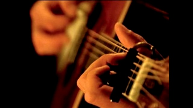 Автор стихов и музыки Юрий Насыбуллин -"Бродячий музыкант" смотреть онлайн